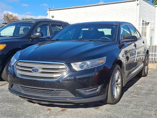 2018 Ford Taurus SEL
