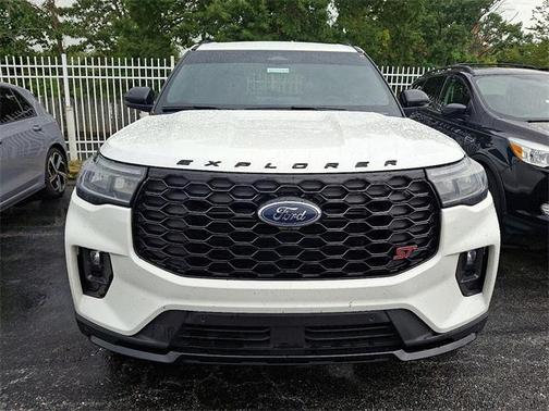 2025 Ford Explorer ST