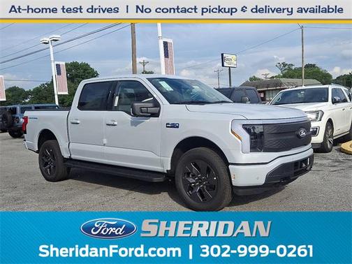 2025 Ford F-150 Lightning Flash