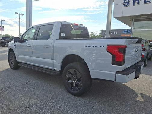 2025 Ford F-150 Lightning Flash