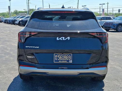 Ebony Black 2026 Kia Sportage SX