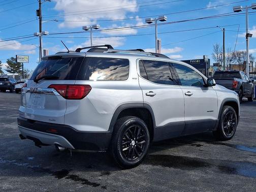 2019 GMC Acadia SLT-1