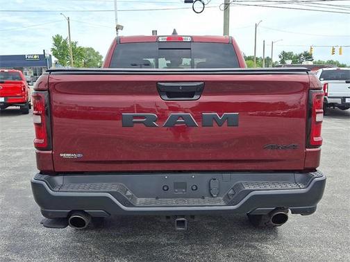 2025 RAM 1500 Warlock Crew Cab 4x4 5'7' Box