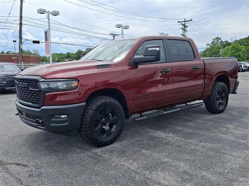 2025 RAM 1500 Warlock Crew Cab 4x4 5'7' Box