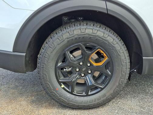 Space White Metallic 2026 Ford Explorer Tremor