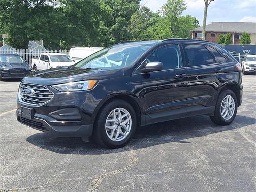 2022 Ford Edge SE