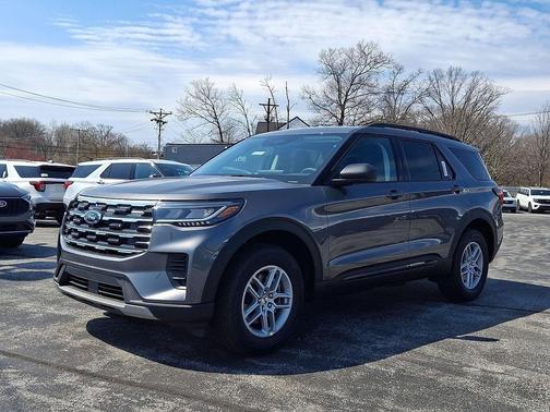 Carbonized Gray Metallic 2026 Ford Explorer Active