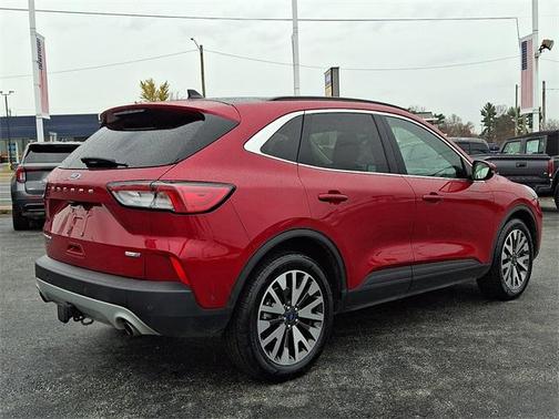 2020 Ford Escape Titanium