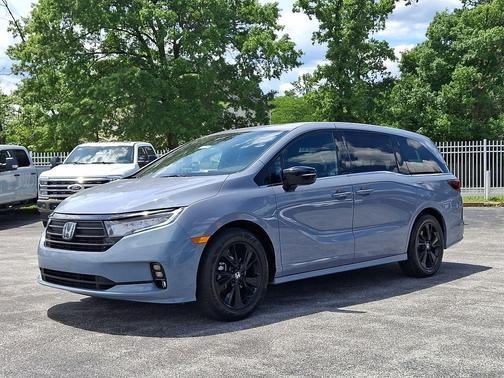 Sonic Gray Pearl 2023 Honda Odyssey Sport