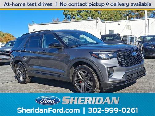 2025 Ford Explorer ST-Line