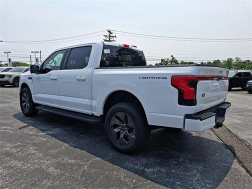2025 Ford F-150 Lightning LARIAT