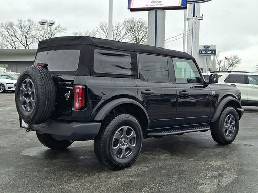 Shadow Black 2024 Ford Bronco Big Bend