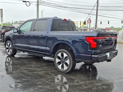 2023 Ford F-150 Lightning Platinum