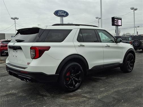 2023 Ford Explorer ST