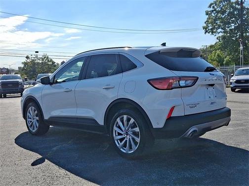 2021 Ford Escape Titanium
