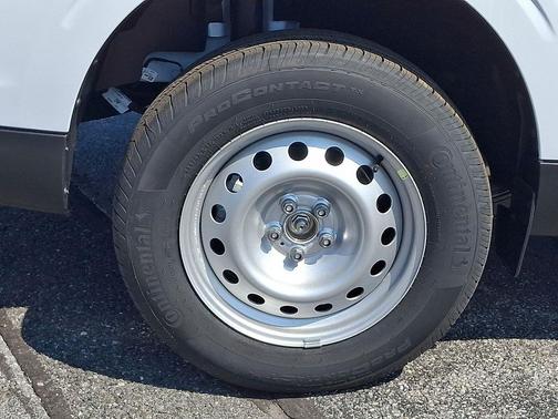 Oxford White 2026 Ford Maverick XL