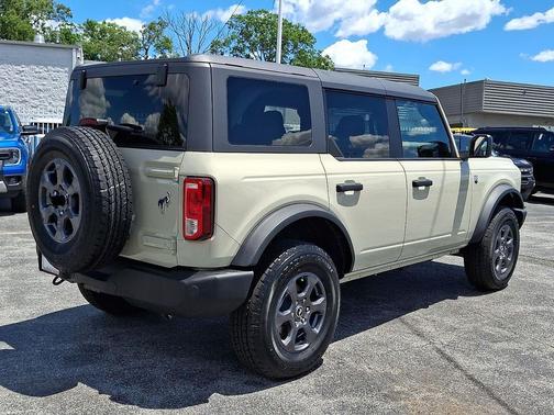 Desert Sand 2026 Ford Bronco Big Bend