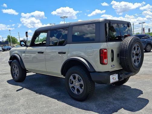 Desert Sand 2026 Ford Bronco Big Bend
