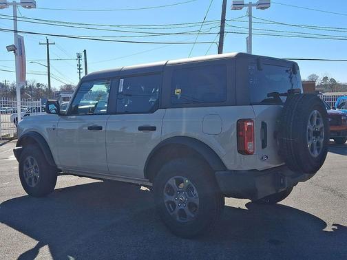 Desert Sand 2026 Ford Bronco Big Bend