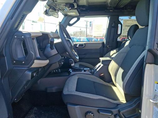 Desert Sand 2026 Ford Bronco Big Bend