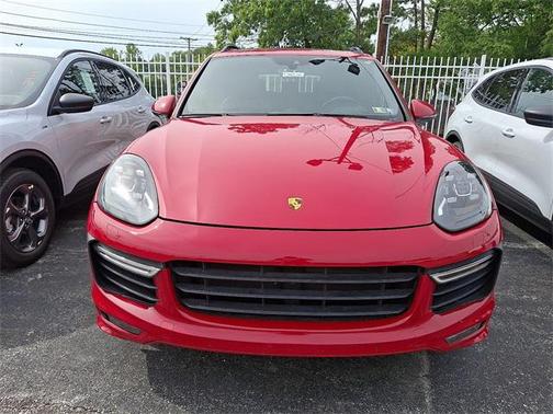 2016 Porsche Cayenne GTS