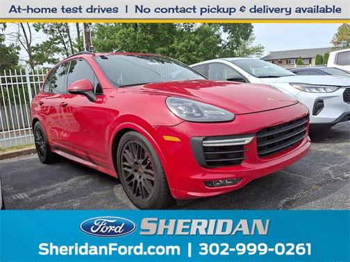 2016 Porsche Cayenne GTS