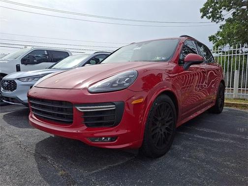 2016 Porsche Cayenne GTS