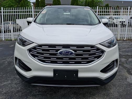 Star White Metallic Tri-Coat 2022 Ford Edge SEL