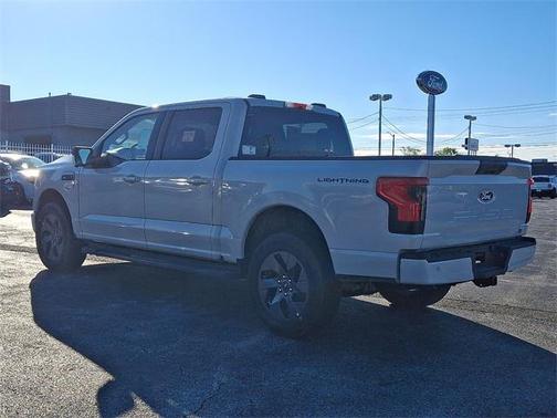 2025 Ford F-150 Lightning Flash