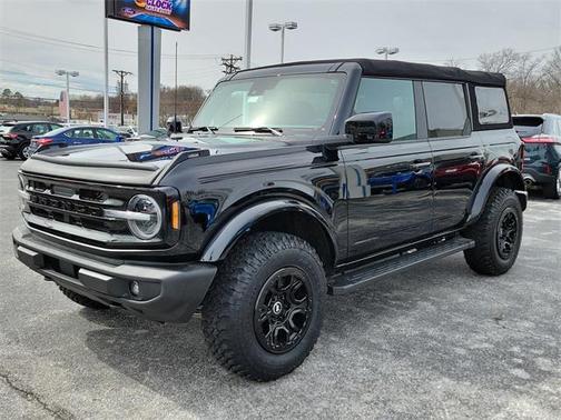 Shadow Black 2022 Ford Bronco Outer Banks