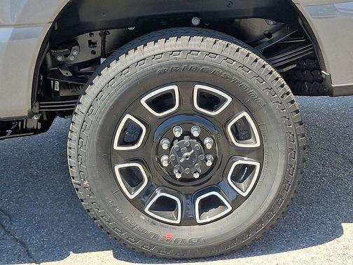 Carbonized Gray Metallic 2026 Ford F-250 Platinum