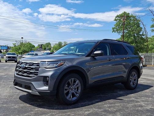 Carbonized Gray Metallic 2026 Ford Explorer Active