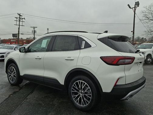 2026 Ford Escape PHEV Base