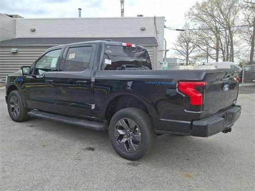 2025 Ford F-150 Lightning Pro