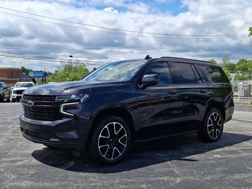Dark Ash Metallic 2024 Chevrolet Tahoe 4WD RST