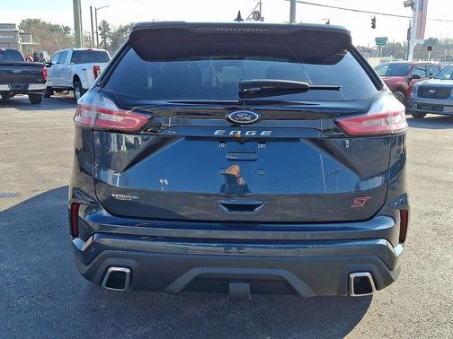 2024 Ford Edge ST