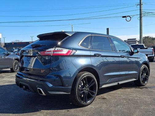 2024 Ford Edge ST