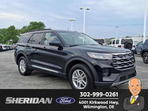 Agate Black Metallic 2025 Ford Explorer Active