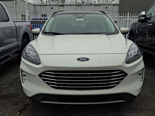2022 Ford Escape Titanium