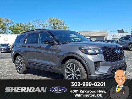Carbonized Gray Metallic 2026 Ford Explorer ST-Line