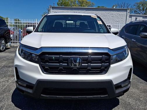Platinum White Pearl 2024 Honda Ridgeline RTL