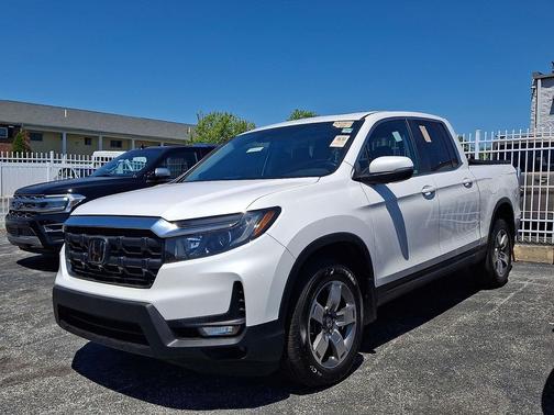 Platinum White Pearl 2024 Honda Ridgeline RTL