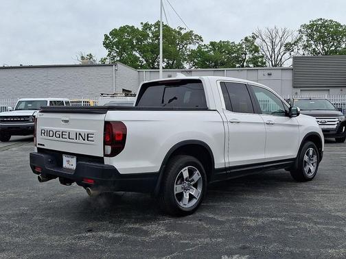 Platinum White Pearl 2024 Honda Ridgeline RTL