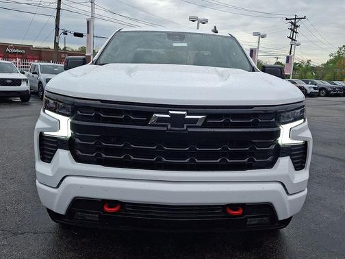 Summit White 2025 Chevrolet Silverado 1500 RST