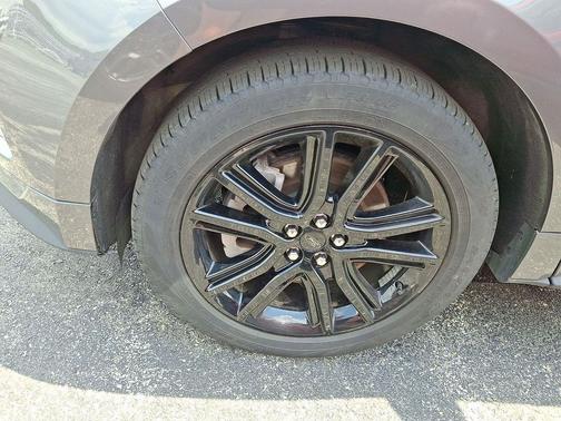 Carbonized Gray Metallic 2024 Ford Edge ST Line