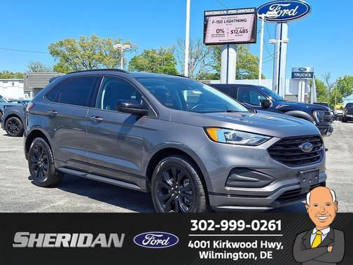 Carbonized Gray Metallic 2022 Ford Edge SE