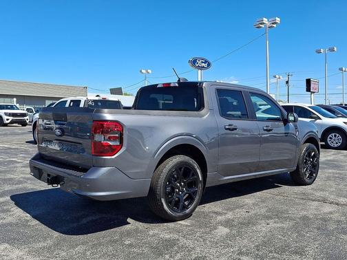 Carbonized Gray Metallic 2026 Ford Maverick Lobo Standard