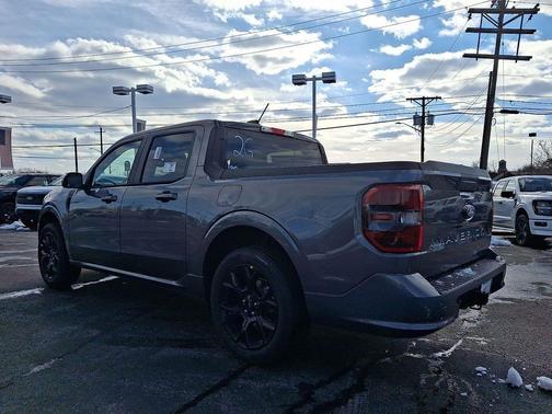 Carbonized Gray Metallic 2026 Ford Maverick Lobo Standard