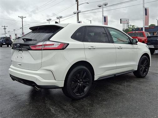 2021 Ford Edge ST Line