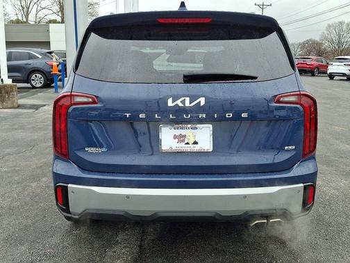 2023 Kia Telluride S